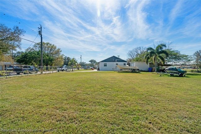 608 SE 8th Avenue, Okeechobee, FL 34974