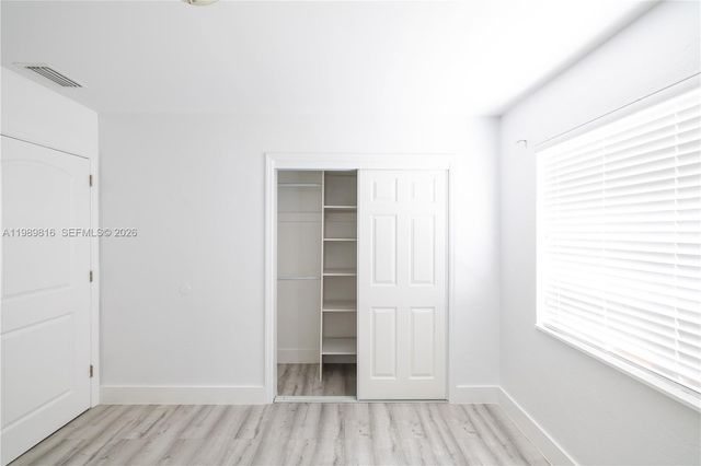 2455 Wiley Ct, Hollywood, FL 33020