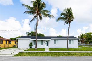 2455 Wiley Ct, Hollywood, FL 33020