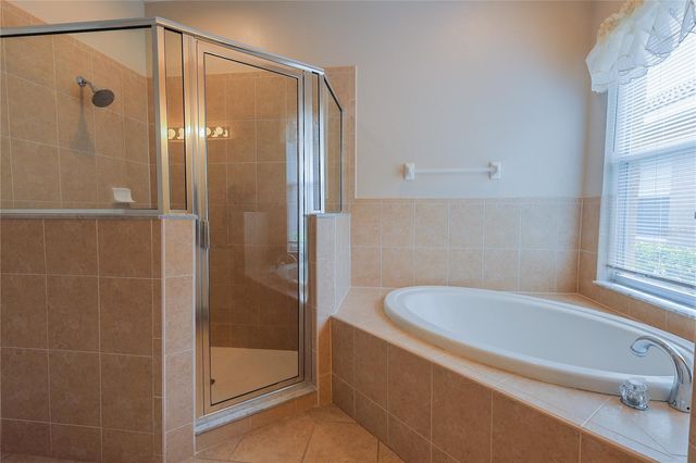 18014 JAVA ISLE DRIVE, Tampa, FL 33647