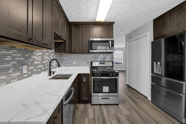 6390 Wedgeview Drive, Tucker, GA 30084