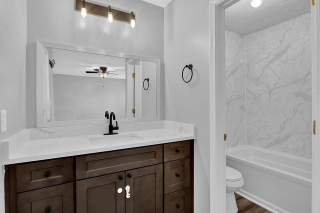 6390 Wedgeview Drive, Tucker, GA 30084