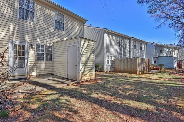 6390 Wedgeview Drive, Tucker, GA 30084