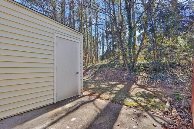 6390 Wedgeview Drive, Tucker, GA 30084