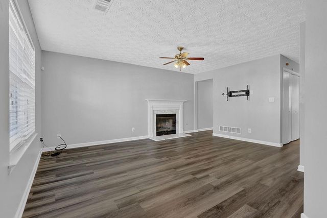 6390 Wedgeview Drive, Tucker, GA 30084