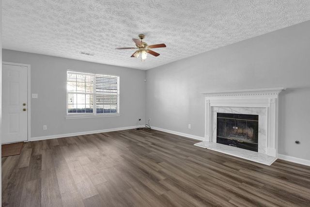 6390 Wedgeview Drive, Tucker, GA 30084