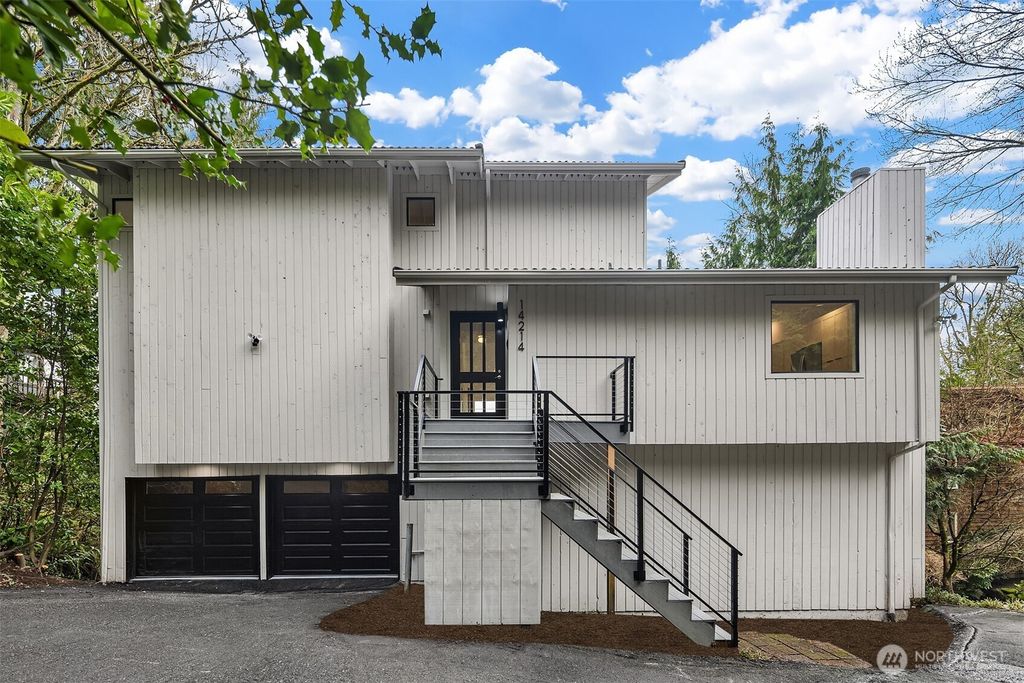 14214 Westwood Place NE, Seattle, WA 98125