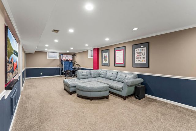 4317 W 98th Street, Bloomington, MN 55437