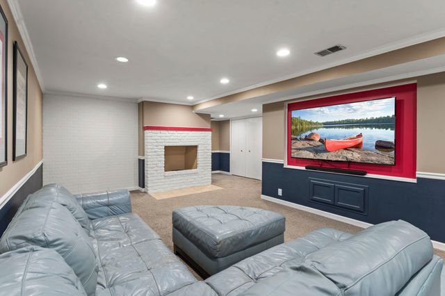 4317 W 98th Street, Bloomington, MN 55437