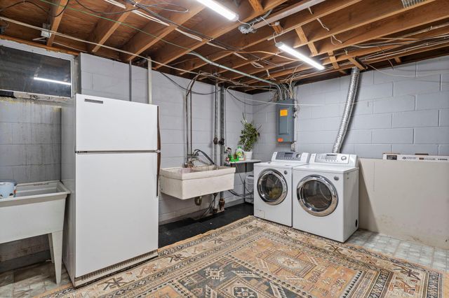 4317 W 98th Street, Bloomington, MN 55437