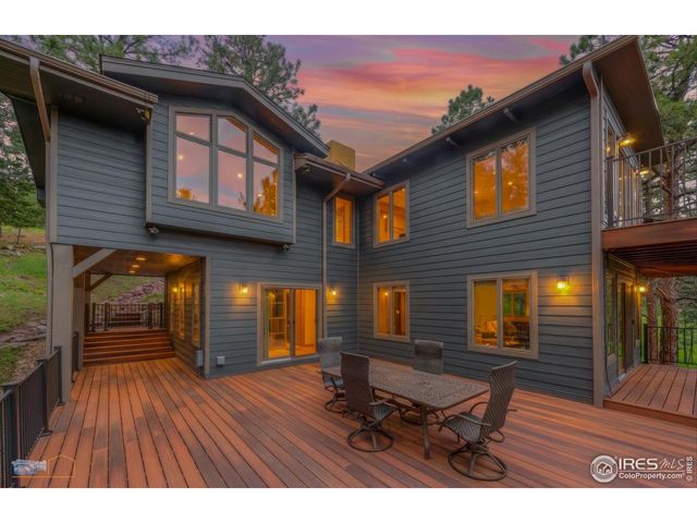 335 Pine Tree Ln, Boulder, CO 80304
