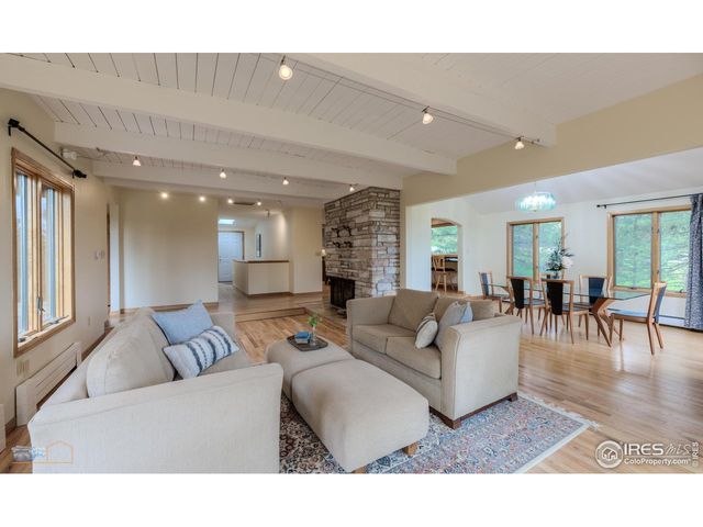 335 Pine Tree Ln, Boulder, CO 80304