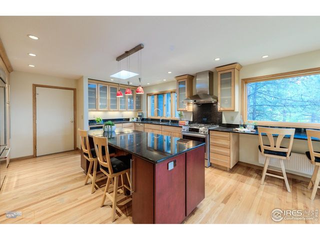 335 Pine Tree Ln, Boulder, CO 80304