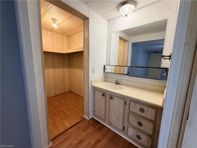 106 Gaslight AVE, North Fort Myers, FL 33917