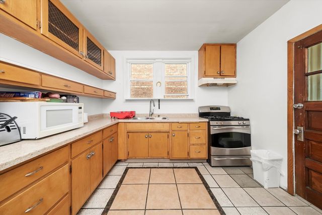 3506 Elmwood Avenue, Berwyn, IL 60402
