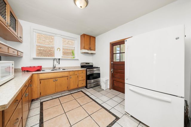 3506 Elmwood Avenue, Berwyn, IL 60402