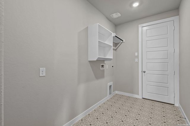 196 Desert Bloom, San Antonio, TX 78253