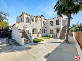 5930 Willoughby Avenue, Los Angeles, CA 90038