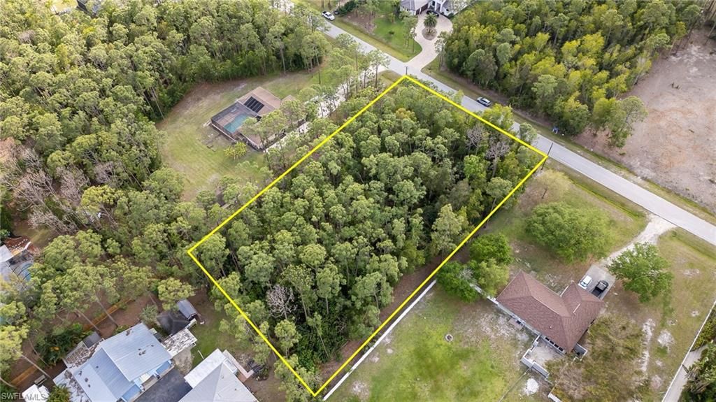 25421 LUCI DR, BONITA SPRINGS, FL 34135 — photo 2