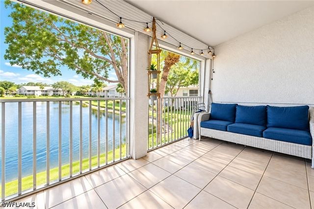 13021 Hamilton Harbour DR S5, Naples, FL 34110