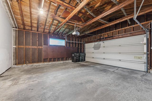 2400 W Rochelle AVENUE, Glendale, WI 53209