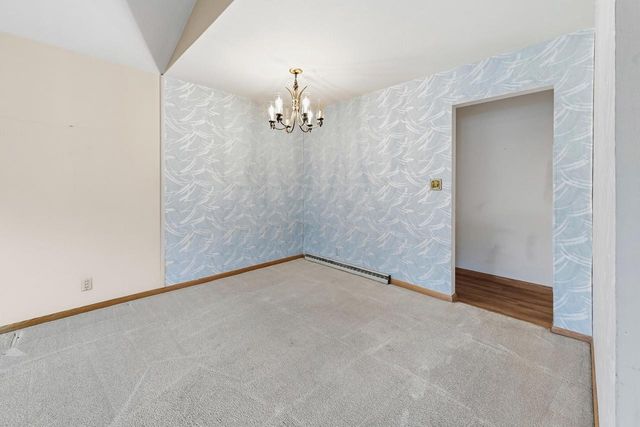 2400 W Rochelle AVENUE, Glendale, WI 53209