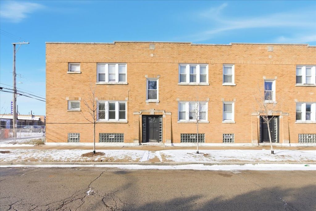 3224 N Linder Avenue 1, Chicago, IL 60641