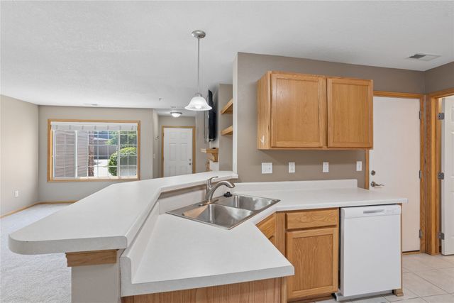 8610 Ep True Parkway 6003, West Des Moines, IA 50266