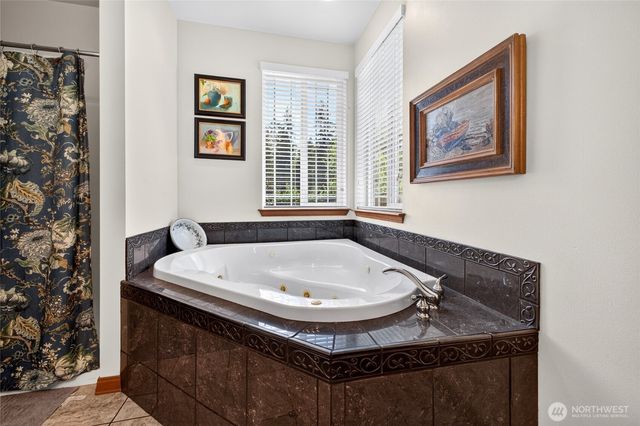 3881 Seabeck Hwy NW, Bremerton, WA 98312