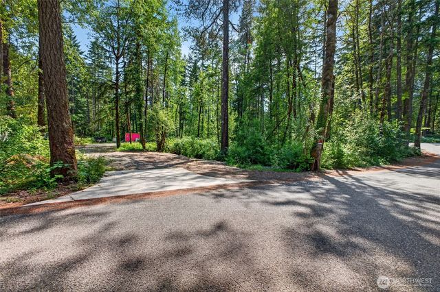 3881 Seabeck Hwy NW, Bremerton, WA 98312