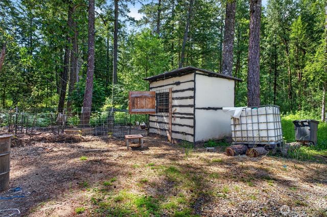 3881 Seabeck Hwy NW, Bremerton, WA 98312