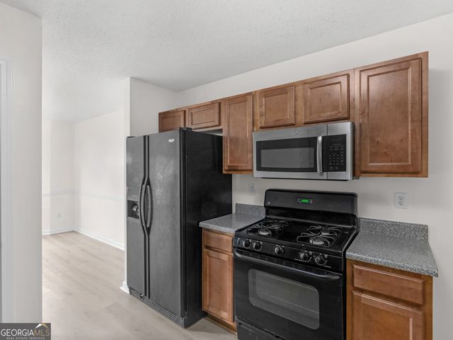 327 Ermines Way, Mcdonough, GA 30253