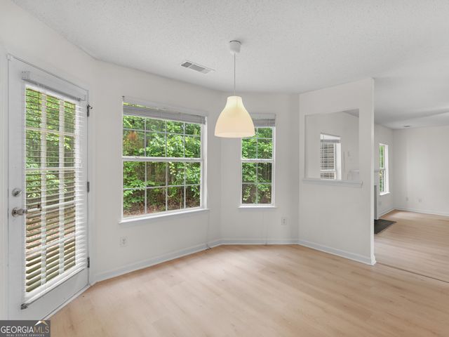 327 Ermines Way, Mcdonough, GA 30253