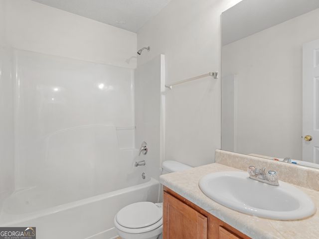 327 Ermines Way, Mcdonough, GA 30253