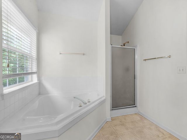 327 Ermines Way, Mcdonough, GA 30253