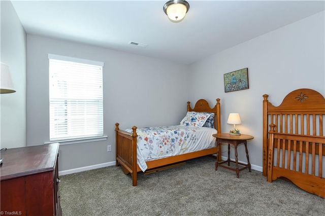 1460 Land Grove Drive, Kernersville, NC 27284