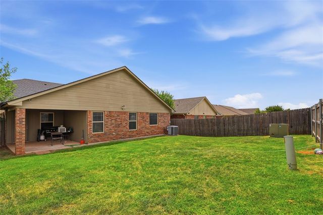 18205 Piedra Drive, Edmond, OK 73012