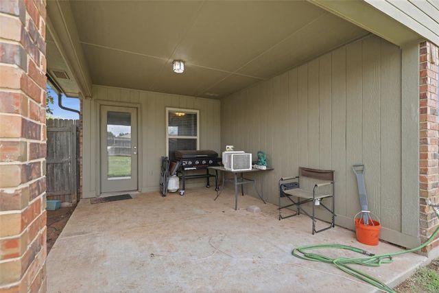 18205 Piedra Drive, Edmond, OK 73012