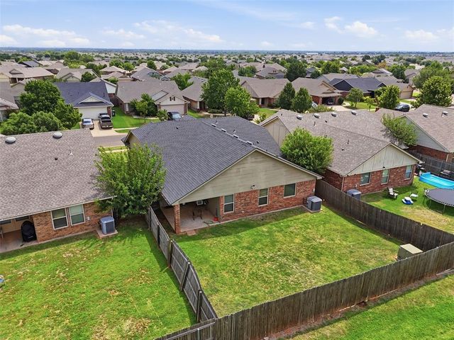 18205 Piedra Drive, Edmond, OK 73012