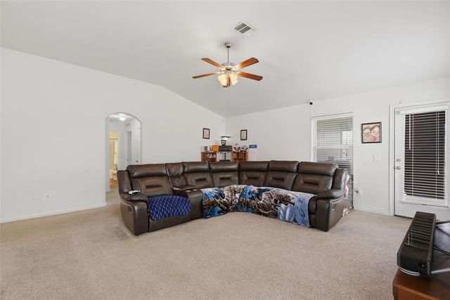 18205 Piedra Drive, Edmond, OK 73012