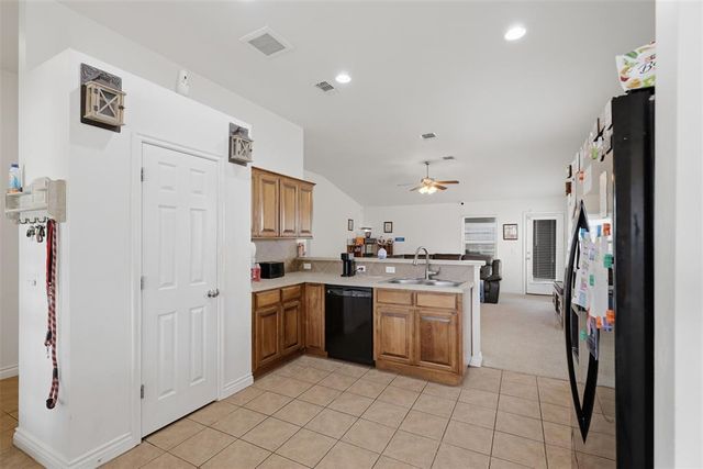 18205 Piedra Drive, Edmond, OK 73012