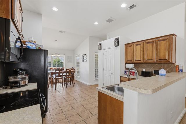 18205 Piedra Drive, Edmond, OK 73012