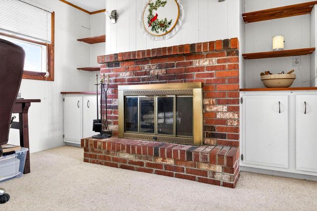 3320 CRESTVIEW DRIVE, Appleton, WI 54915