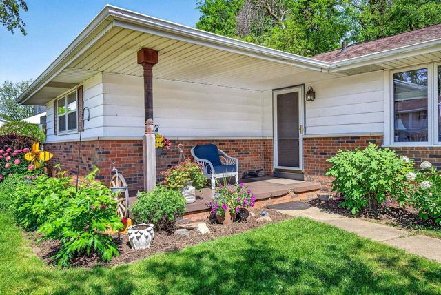 3320 CRESTVIEW DRIVE, Appleton, WI 54915