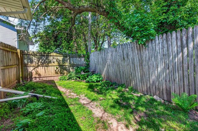 3320 CRESTVIEW DRIVE, Appleton, WI 54915