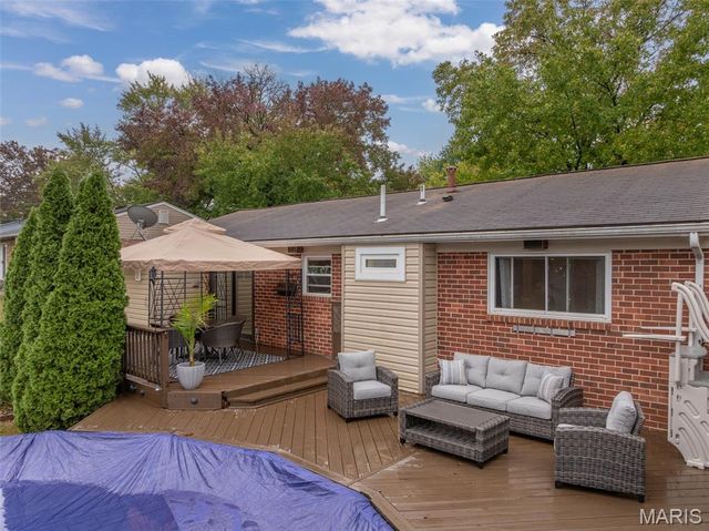 3212 Denton Lane, St Charles, MO 63301