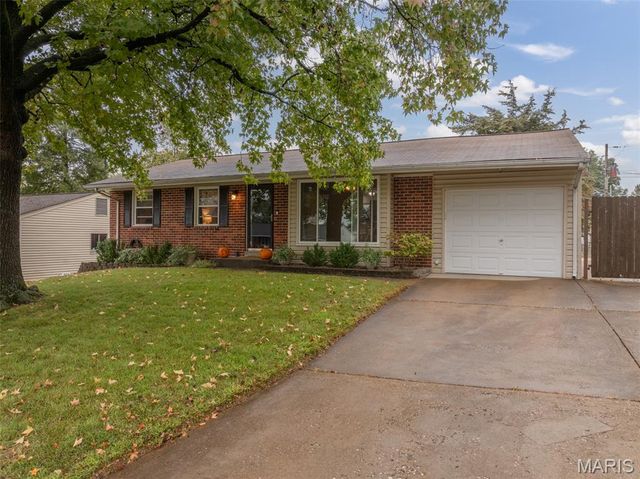 3212 Denton Lane, St Charles, MO 63301