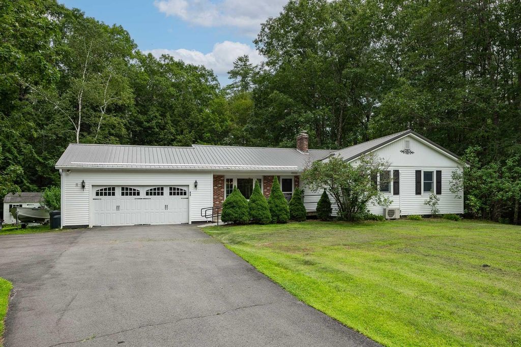43 Lone Pine Circle, Barrington, NH 03825