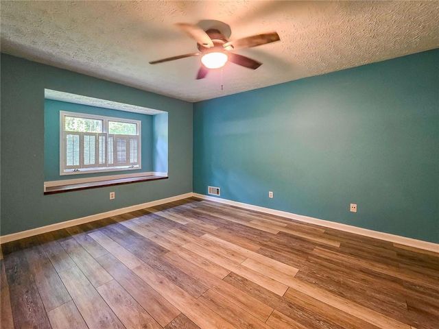 10 Old Griffin Road, Dallas, GA 30157