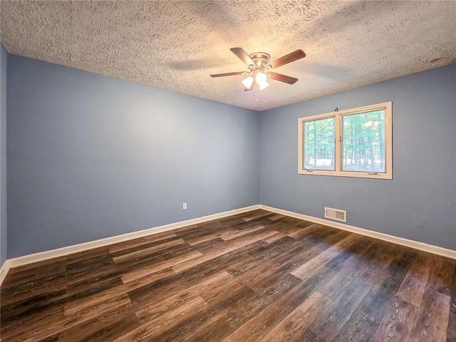 10 Old Griffin Road, Dallas, GA 30157